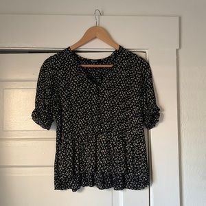 Madewell Courtyard ruffle-hem top in playground posies